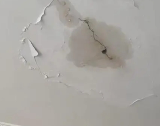 大同阳台漏水维修公司分享下屋面防水工程质量问题原因分析
